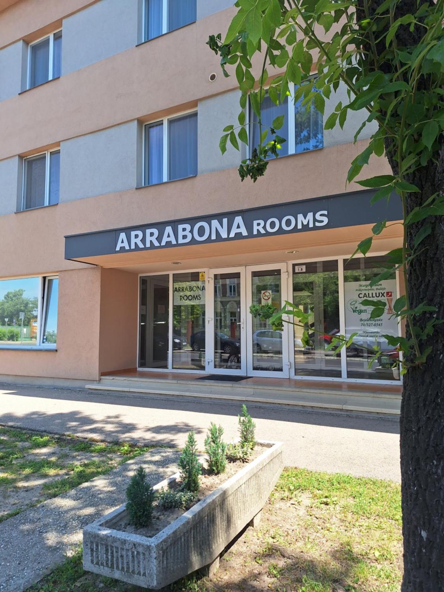 Arrabona Rooms Exteriör bild